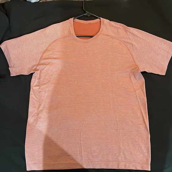 Lululemon Metal Vent Tech Short Sleeve - Picture 4 of 7